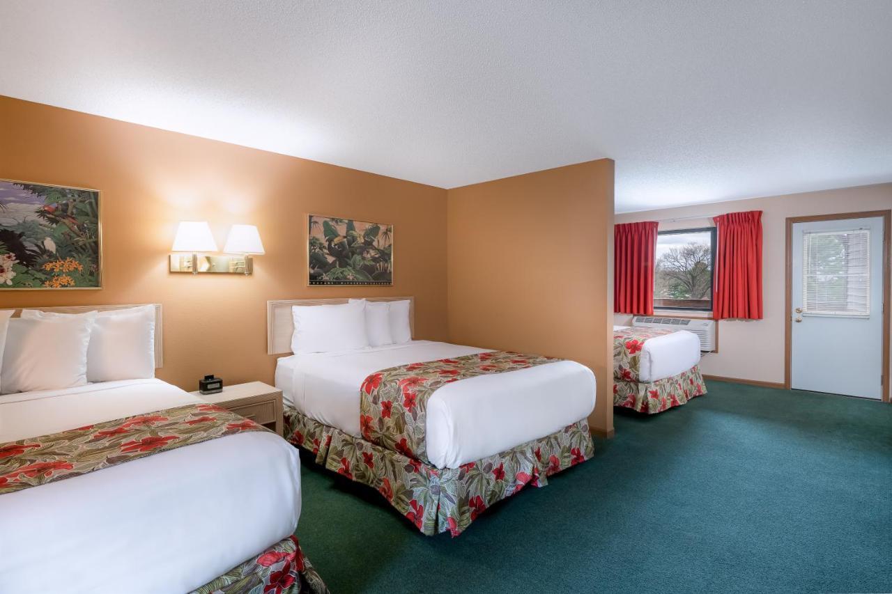 Aloha Beach Resort 위스콘신 델즈 외부 사진