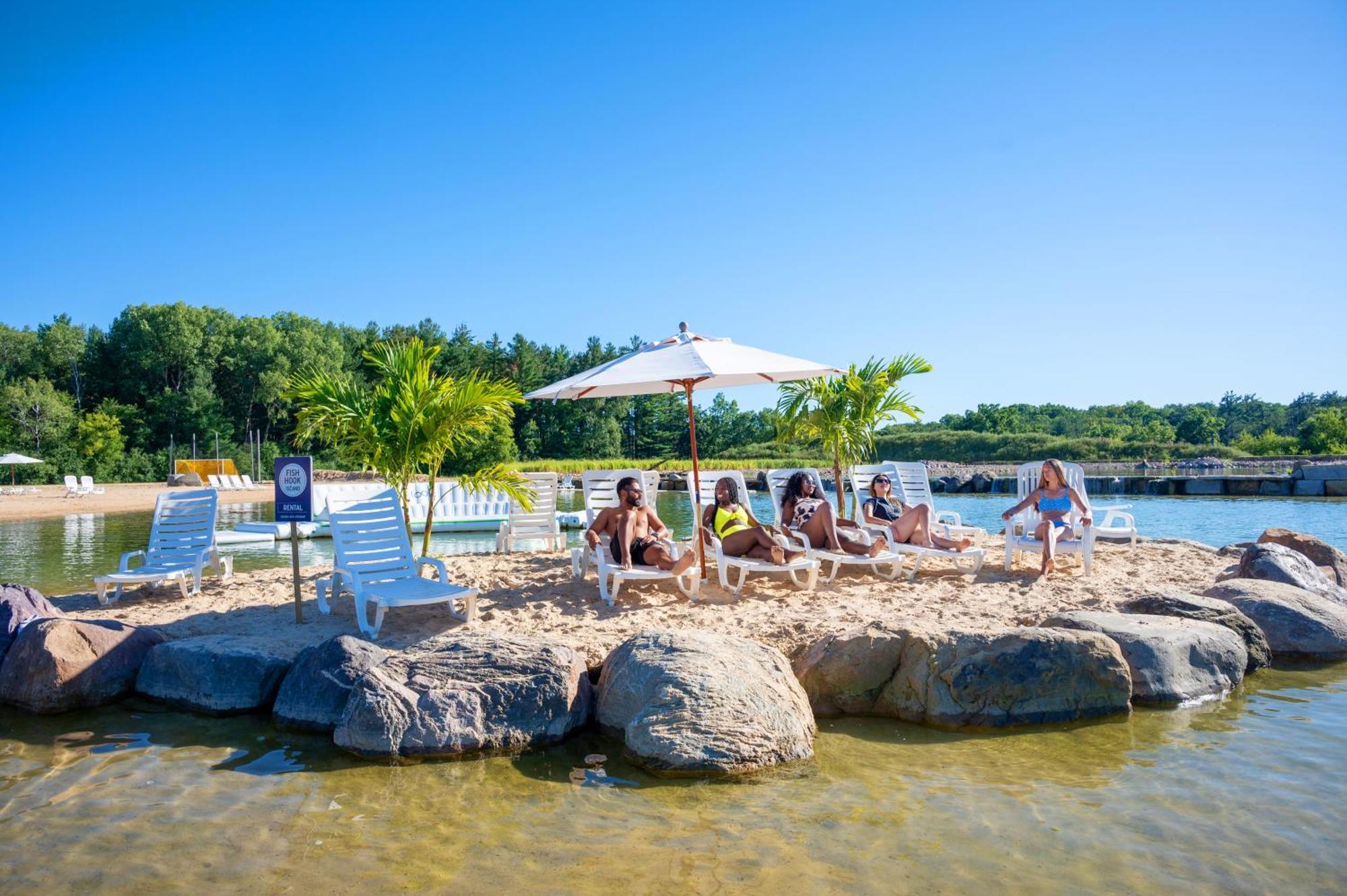 Aloha Beach Resort 위스콘신 델즈 외부 사진